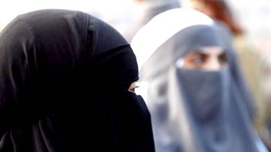 سريلانكا تحظر غطاء الوجه في الأماكن العامة بعد الهجمات