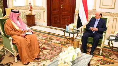 الرئيس هادي يلتقي السفير السعودي