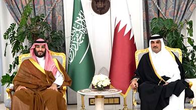 أمير قطر وولي العهد السعودي يؤكدان دعم الأمن والاستقرار في المنطقة