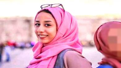 الصحفية اليمنية رشا الحرازي