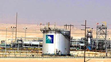 قرار سعودي يدفع أسعار النفط لحدود 110 دولارات للبرميل