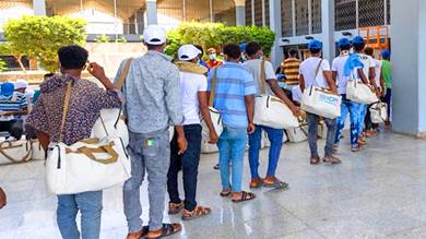 ​إعادة 300 مهاجر إثيوبي من عدن ومأرب تستعد لإعادة 1500
