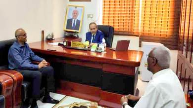 د. الوصابي يبحث قضايا الطلبة المبتعثين مع سفير اليمن بالسودان