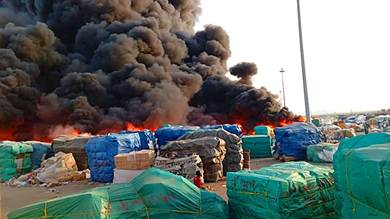 تحقيقات في حريق داخل ميناء سوداني.. والخسائر تقدر بترليونات