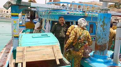 ضبط سفينة إيرانية تحمل شحنة مخدرات كبيرة إلى المهرة