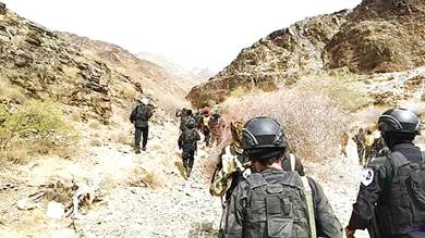 قوات الحزام الأمني تدخل شقرة وتنتشر في جبال العرقوب