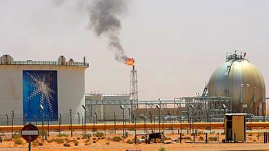 الاستقرار العالمي على «كف» النفط الخليجي!