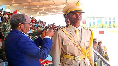 ​الرئيس الصومالي يثمن جهود تركيا في تدريب جيش بلاده