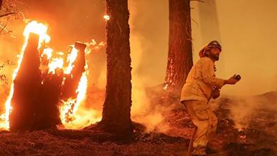 قتيلان جراء حريق في كاليفورنيا هو الأكبر هذا العام