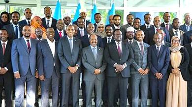 لندن وواشنطن تهنئان رئيس الحكومة الصومالي بثقة البرلمان