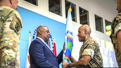 ​الجنرال مايكل لانجلي يتسلم مهامه قائدا للقوات الأمريكية في أفريقيا