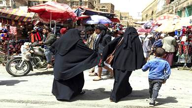 ​سخط من تجاهل المجتمع الدولي لانتهاكات الحوثي بحق المرأة