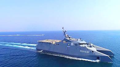 القوات المسلحة الإيرانية تحذر البحرية الأمريكية في البحر الأحمر
