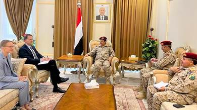 ​وزير الدفاع: الحوثيون لا يخضعون للسلام ولليمنيين معها تجارب مريرة