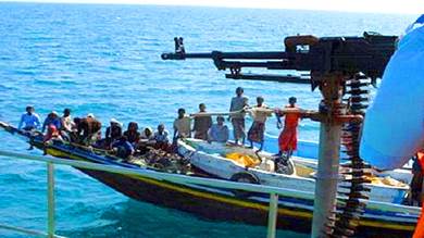 إنقاذ 17 صيادا يمنيا احتجزتهم قوة سعودية في جزيرة غير مأهولة