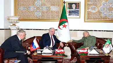 محادثات عسكرية بين روسيا والجزائر