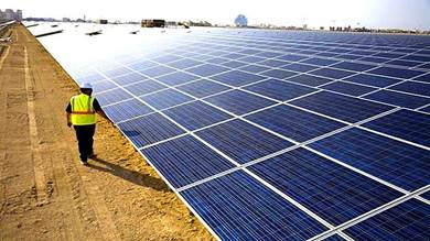 بقدرة إنتاجية تبلغ 2060 ميغاوات.. السعودية تبني أكبر مزرعة شمسية بالشرق الأوسط