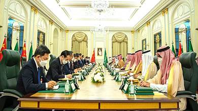 ولي العهد السعودي والرئيس الصيني يعقدان جلسة مباحثات
