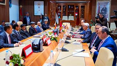 جلسة مباحثات برلمانية يمنية مغربية