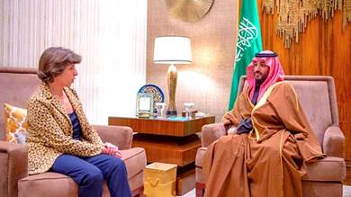 ولي العهد السعودي يلتقي وزيرة الخارجية الفرنسية