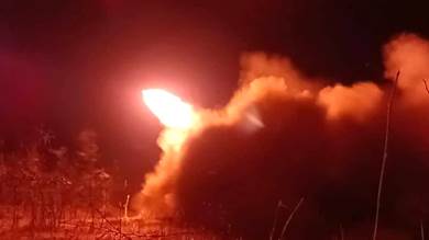 قصف صاروخي للقوات الجنوبية على مواقع للحوثي في إب
