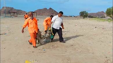 تجاوبا مع ما نشرته "الأيام".. تنفيذ حملة نظافة لشواطئ البريقة
