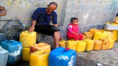 وثائق حكومية تكشف أن عدن تواجه نقصاً شديداً في إنتاج مياه الشرب