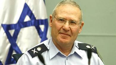 رئيس جهاز الاستخبارات العسكرية الإسرائيلية "أمان" السابق عاموس يادلين