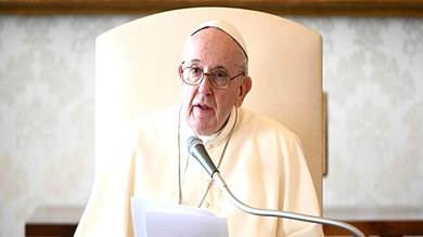 ​البابا فرنسيس: من يفكر اليوم في حرب اليمن وباقي الدول المتأزمة