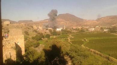 الحوثيون يقصفون قرية الظُفير بكرش