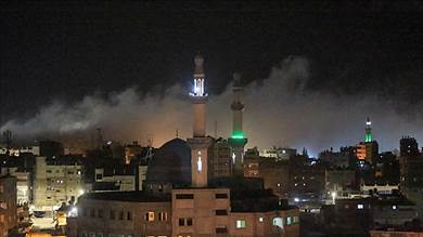 مقتل أكثر من 20 فلسطينيا في قصف إسرائيلي لمسجد ومنزلين في غزة