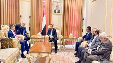 ​رئيس مجلس الشورى يطلع السفير الأمريكي على مستجدات اليمن