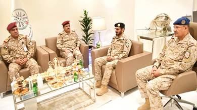 ​وزير الدفاع يزور قيادة القوات المشتركة في الرياض