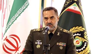 وزير الدفاع الإيراني العميد محمد رضا اشتياني