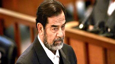 آخر مرافقي صدام حسين يكشف الرواية الكاملة لملابسات اعتقاله