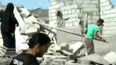 ​الحوثي يقصف منزلًا سكنيًا في مريس