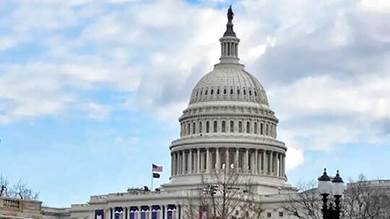 مجلس الشيوخ الأمريكي يقدم مشروع قانون بشأن حماية الحدود وتقديم مساعدة لأوكرانيا وإسرائيل