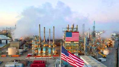 التصعيد في البحر الأحمر يوقف صادرات النفط الأمريكية إلى الهند