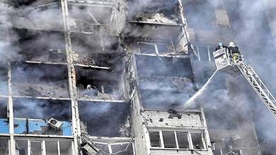 قصف روسي يتسبب في انقطاع الكهرباء عن كييف