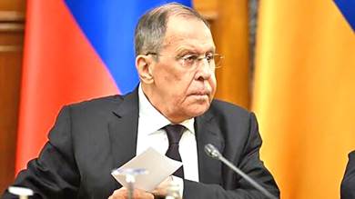 لافروف يؤكد اهتمام روسيا بتسهيل التسوية اليمنية