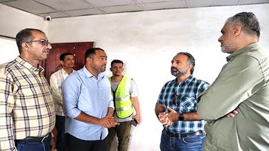 رئيس صندوق صيانة الطرق يتفقد محطة الوزن في راس عمران