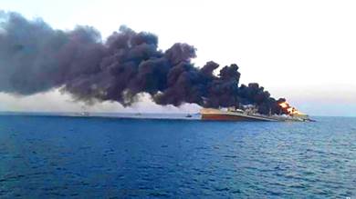 صنعاء تستهدف سفينة إسرائيلية قرب عدن