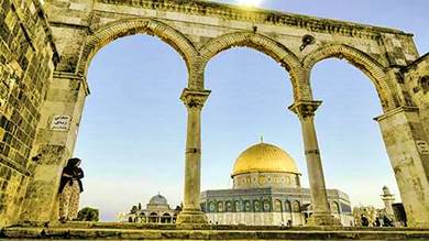 لأول مرة منذ 1967.. إسرائيل تثبّت أسلاكا شائكة عند سور محاذ للمسجد الأقصى في سابقة خطيرة