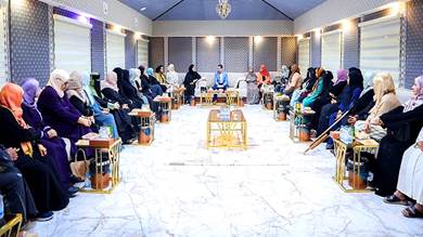 بن مبارك: المرأة اليمنية شريك أساسي في بناء الوطن وتعزيز الديمقراطية