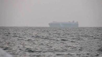 سفينة تتعرض لحادث قرب صلالة عمان
