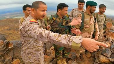 رئيس أركان العسكرية الخامسة يتفقد جاهزية المقاتلين في محور حرض