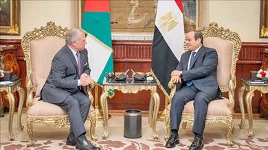 الرئيس المصري يصل الأردن في زيارة رسمية