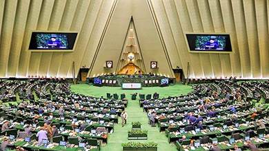 الخلافات تتصاعد بين مسؤولي النظام الإيراني