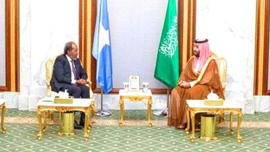 ولي العهد السعودي ورئيس الصومال يبحثان المسائل المشتركة