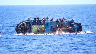 العثور على 38 جثة لمهاجرين أثيوبيين بعد تحطّم قارب قبالة جيبوتي